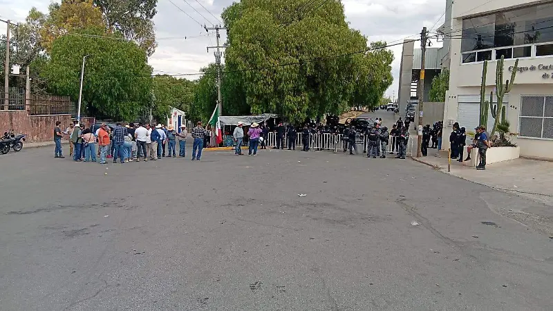 Detienen a productores de frijol en Zacatecas